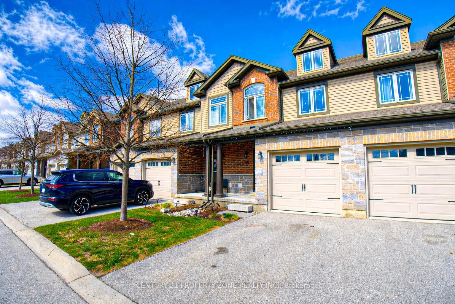 Photo 2 of Unit 79W, 79 Westminster Crescent, Centre Wellington, Fergus — HOMEH