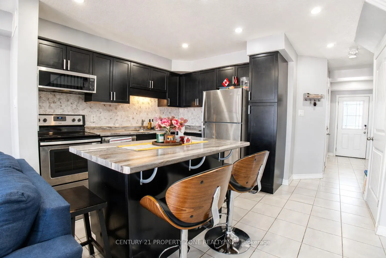 Photo 4 of Unit 79W, 79 Westminster Crescent, Centre Wellington, Fergus — HOMEH