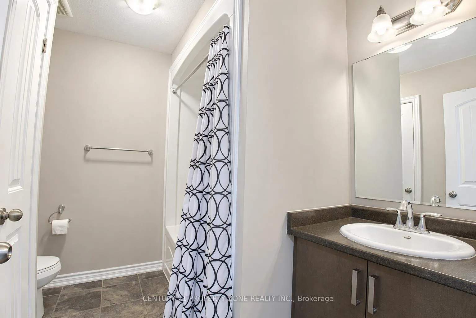 Photo 13 of Unit 79W, 79 Westminster Crescent, Centre Wellington, Fergus — HOMEH