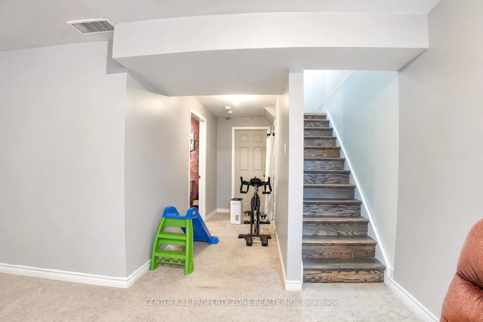 Photo 19 of Unit 79W, 79 Westminster Crescent, Centre Wellington, Fergus — HOMEH