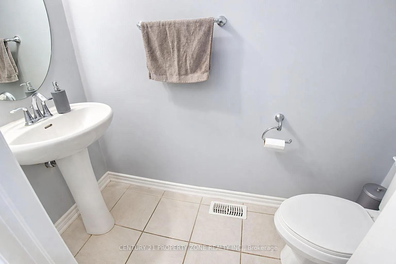 Photo 24 of Unit 79W, 79 Westminster Crescent, Centre Wellington, Fergus — HOMEH