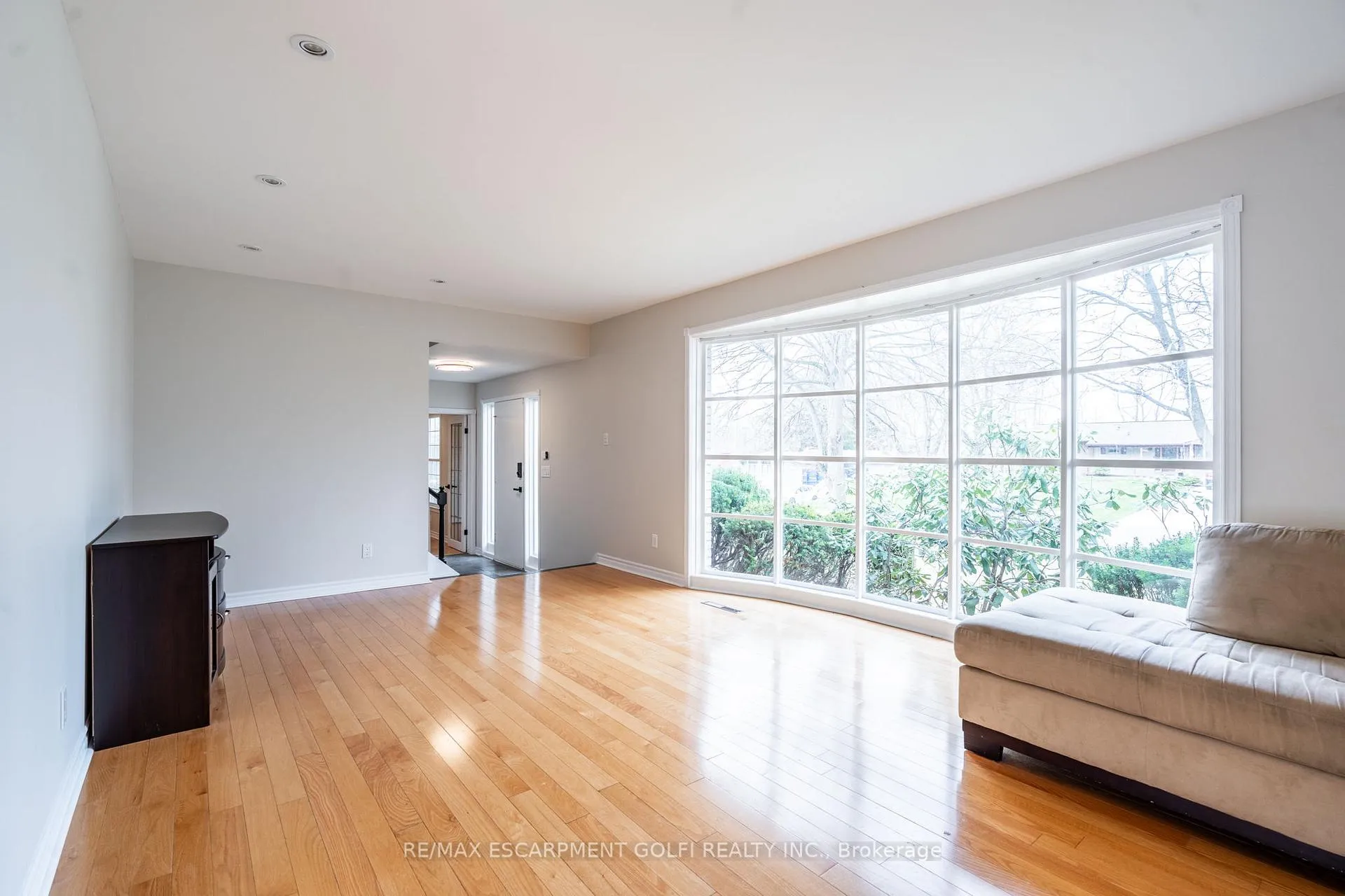 Photo 6 of 273 Riverview Boulevard, St. Catharines, Glendale/Glenridge — HOMEH