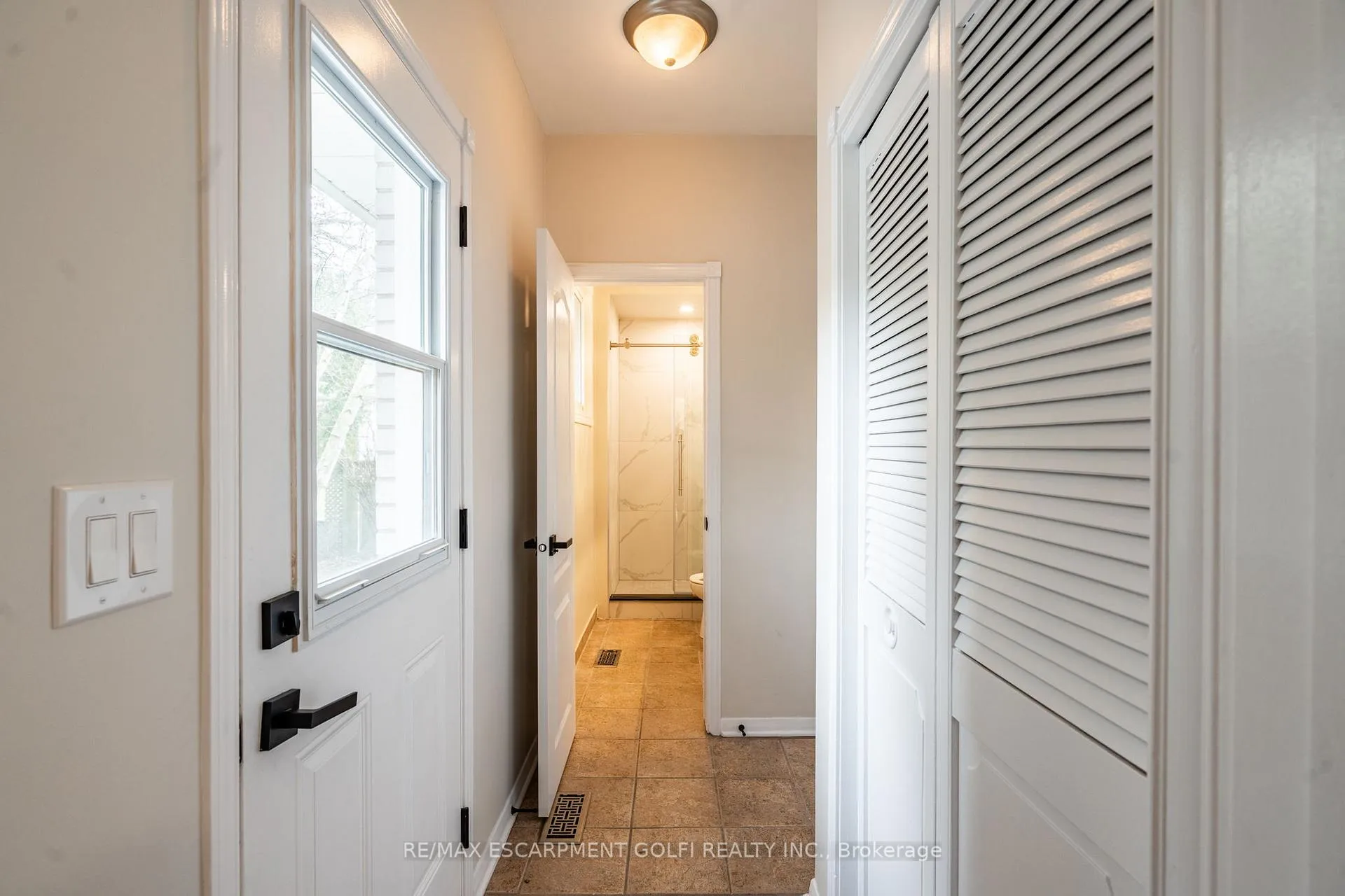 Photo 13 of 273 Riverview Boulevard, St. Catharines, Glendale/Glenridge — HOMEH