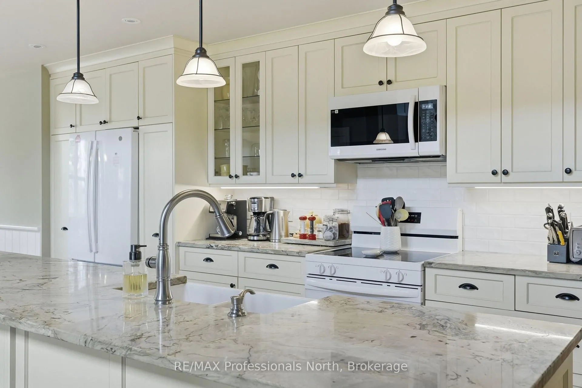 Photo 9 of 539 North Bay Lake Road, Perry — HOMEH