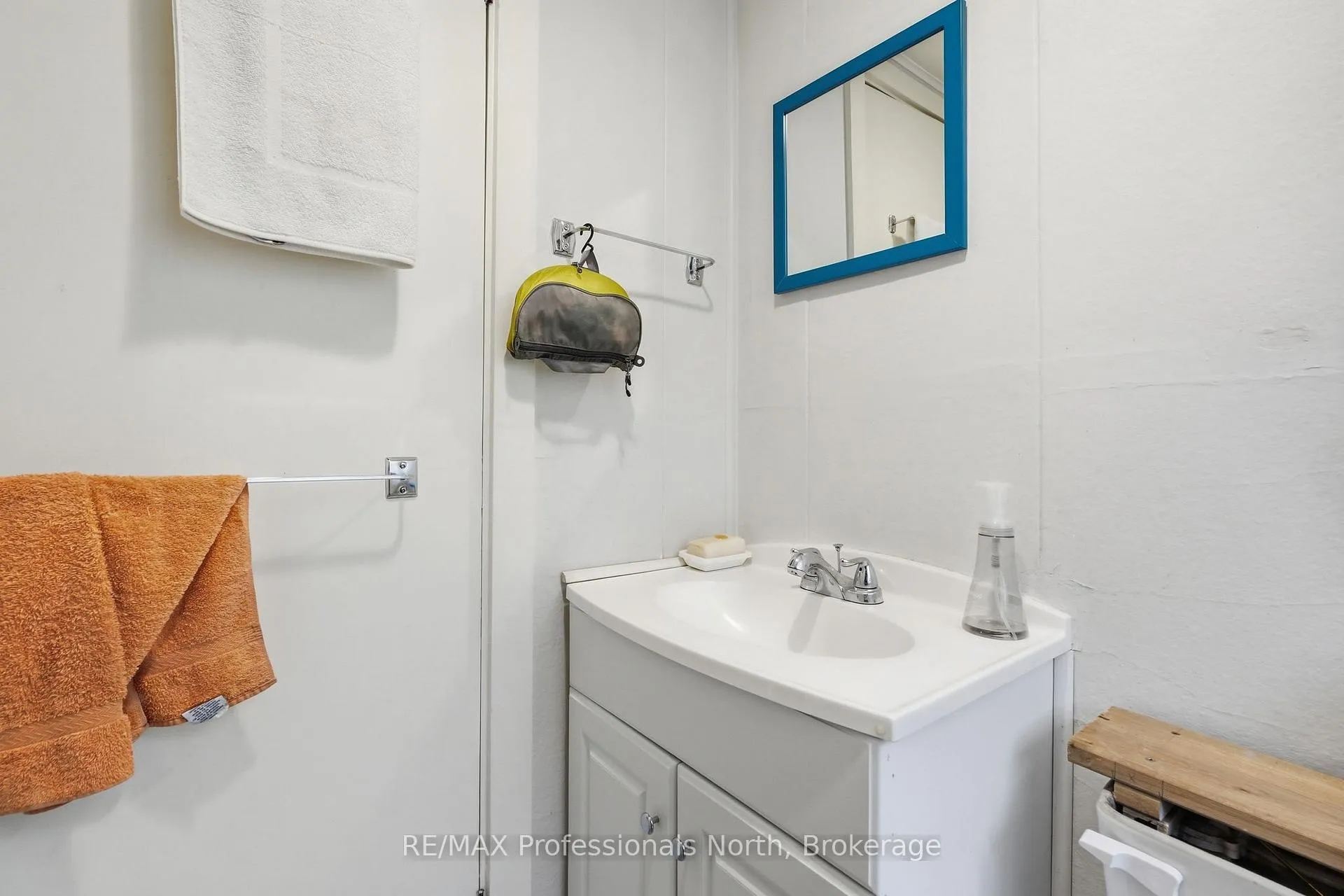 Photo 12 of 223B Sunnylea Avenue, Armour — HOMEH
