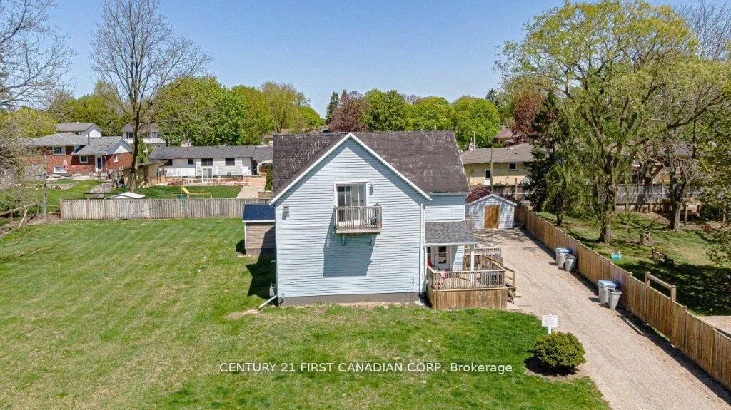 Photo 2 of 431 Albert Street, Strathroy-Caradoc, NW — HOMEH