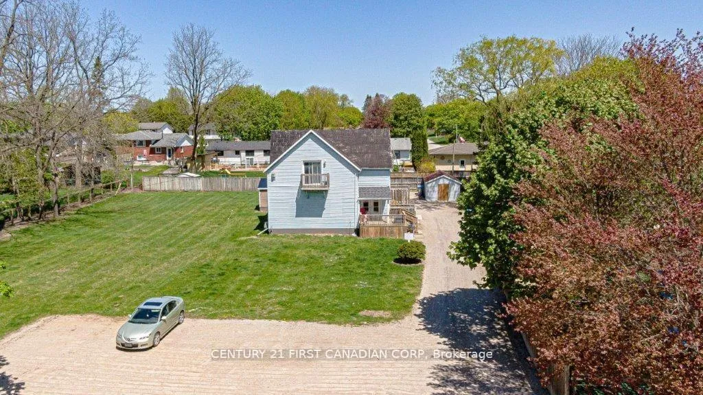 Photo 3 of 431 Albert Street, Strathroy-Caradoc, NW — HOMEH