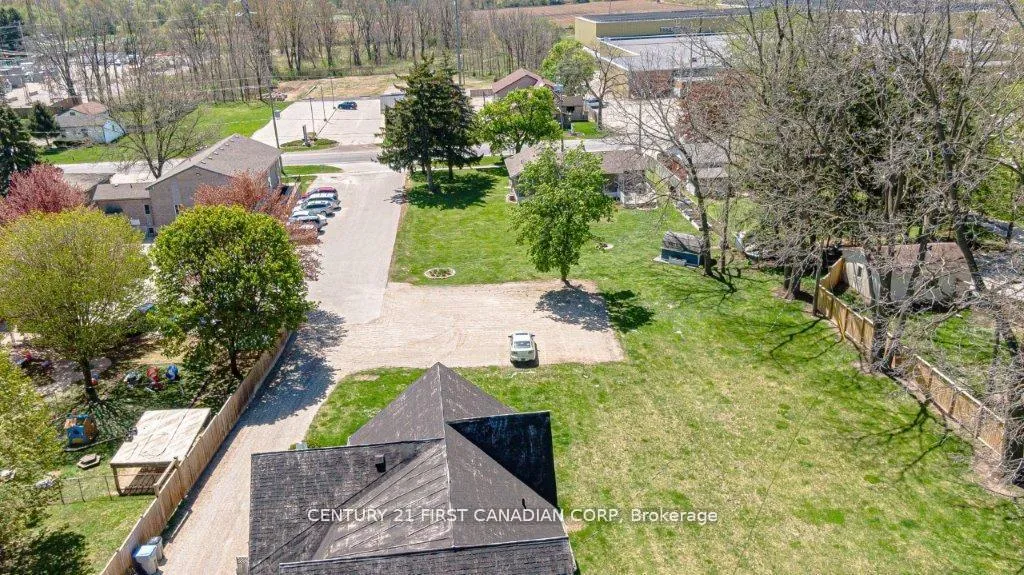 Photo 7 of 431 Albert Street, Strathroy-Caradoc, NW — HOMEH