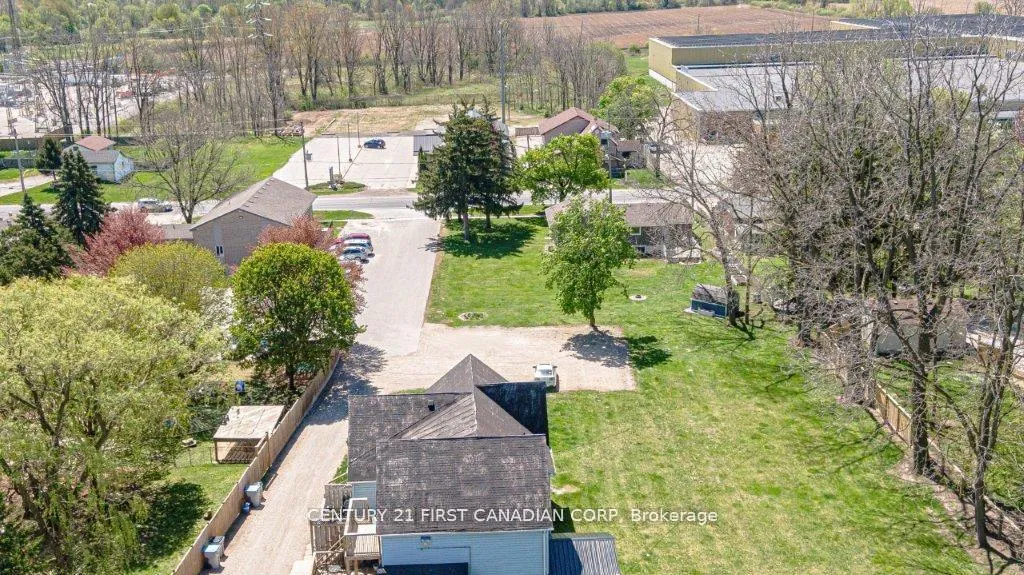 Photo 9 of 431 Albert Street, Strathroy-Caradoc, NW — HOMEH