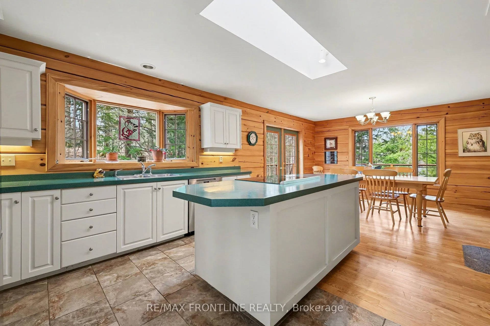 Photo 21 of 1337 Fallbrook Road, Tay Valley, Bathurst/Burgess & Sherbrooke (Bathurst) Twp — HOMEH