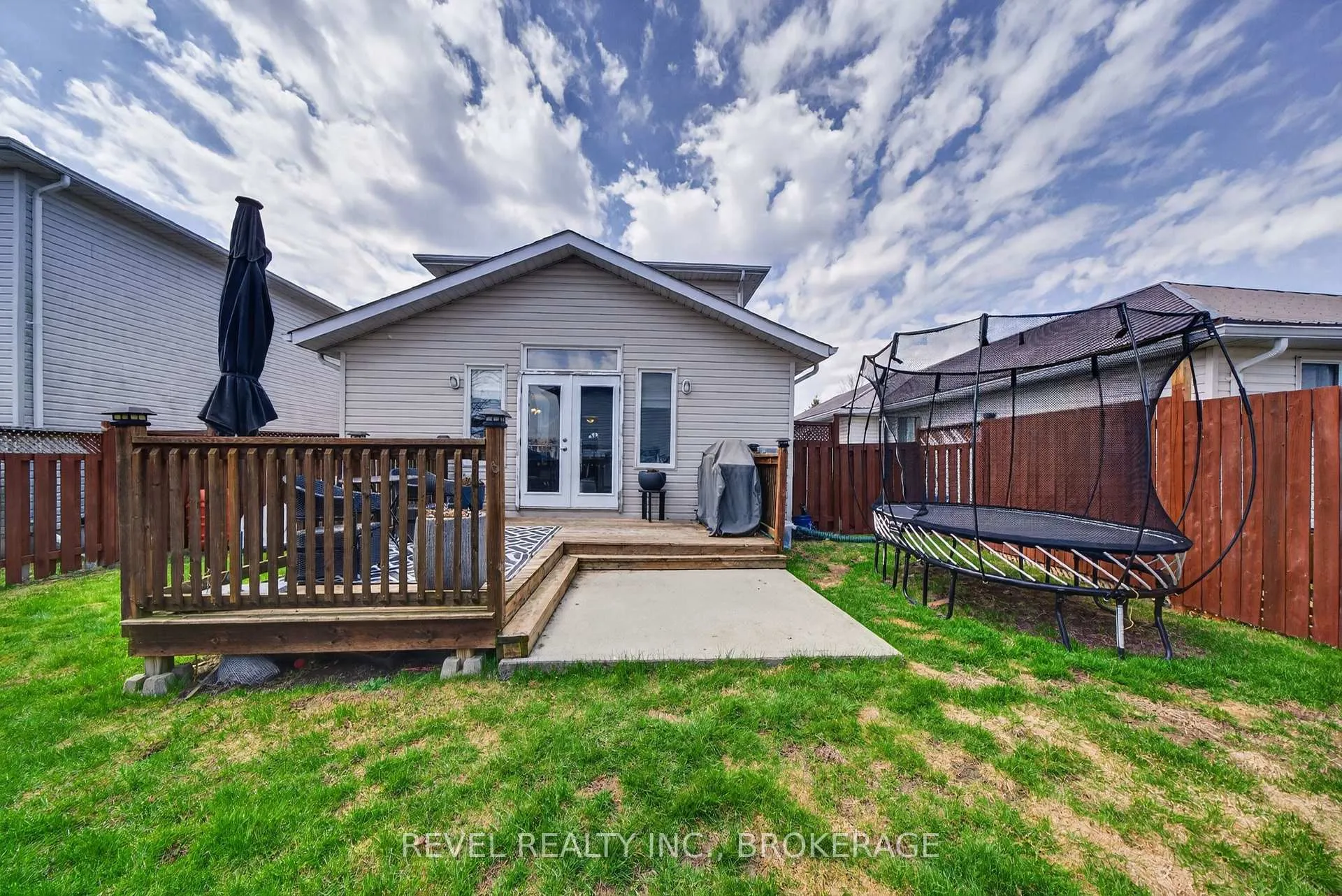 Photo 28 of 129 Amy Lynn Drive, Loyalist, Amherstview — HOMEH