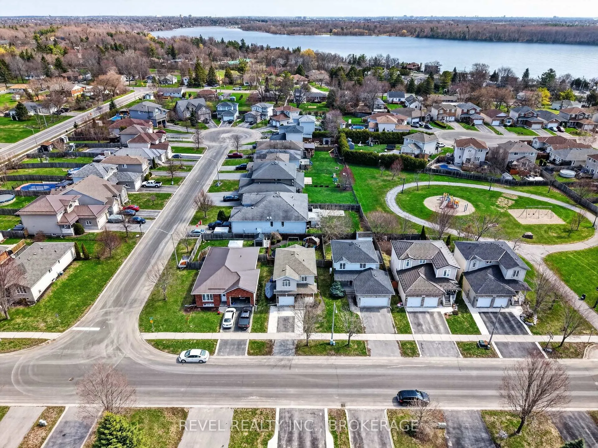 Photo 32 of 129 Amy Lynn Drive, Loyalist, Amherstview — HOMEH