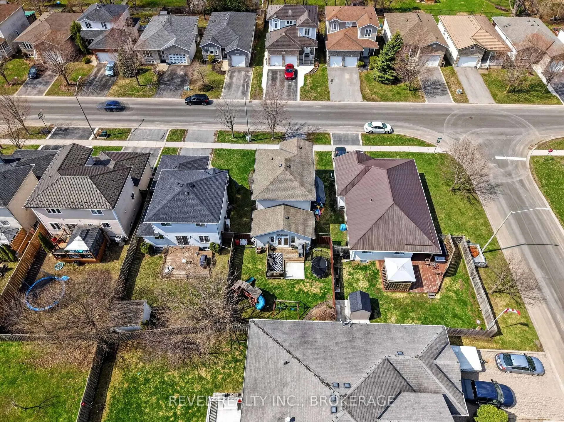 Photo 36 of 129 Amy Lynn Drive, Loyalist, Amherstview — HOMEH