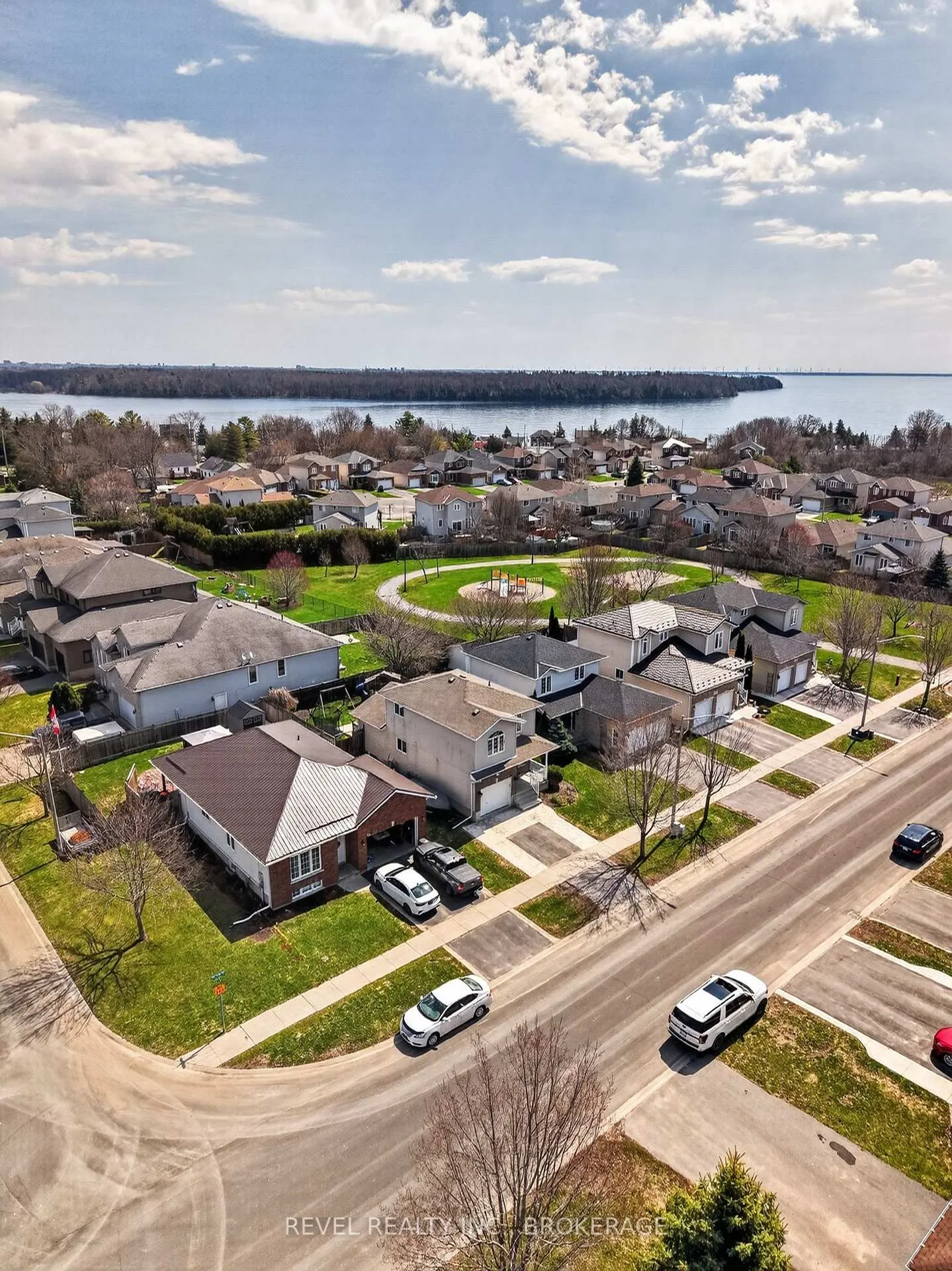Photo 37 of 129 Amy Lynn Drive, Loyalist, Amherstview — HOMEH