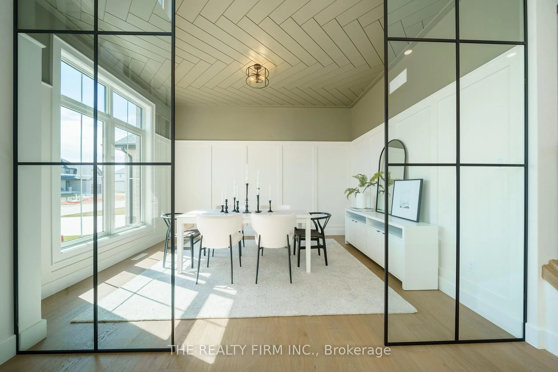 Photo 5 of 262 Harvest Lane, Thames Centre, Dorchester — HOMEH