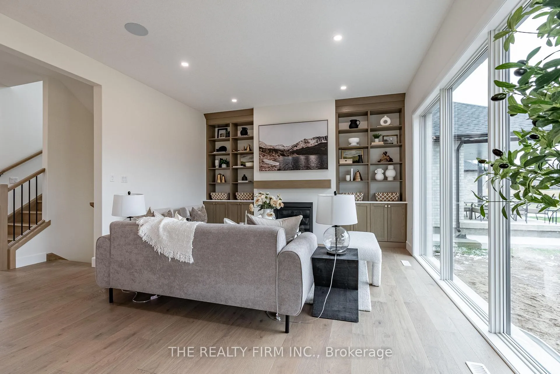 Photo 10 of 262 Harvest Lane, Thames Centre, Dorchester — HOMEH