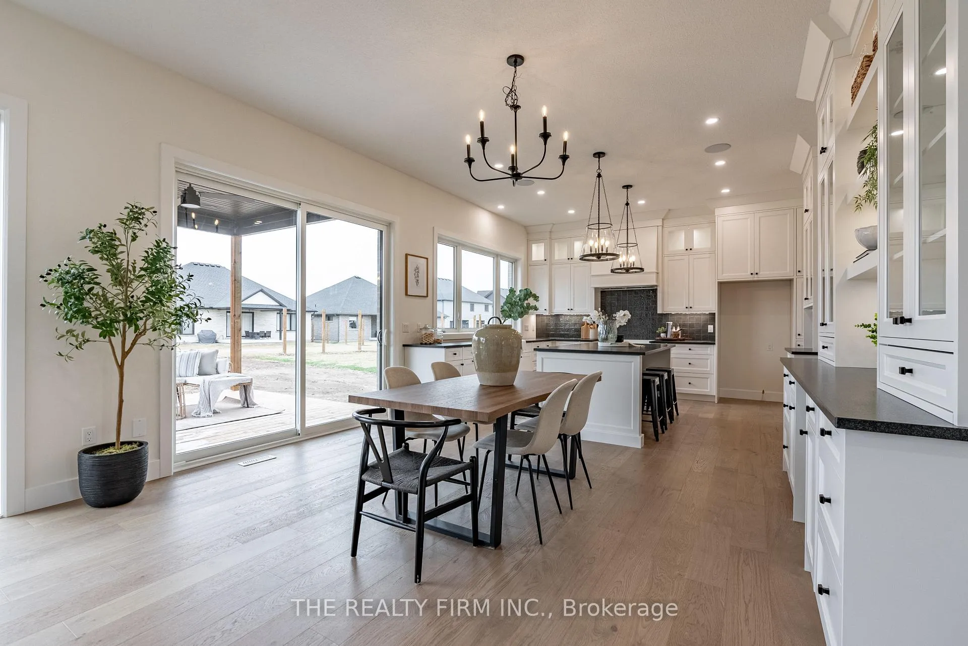 Photo 12 of 262 Harvest Lane, Thames Centre, Dorchester — HOMEH