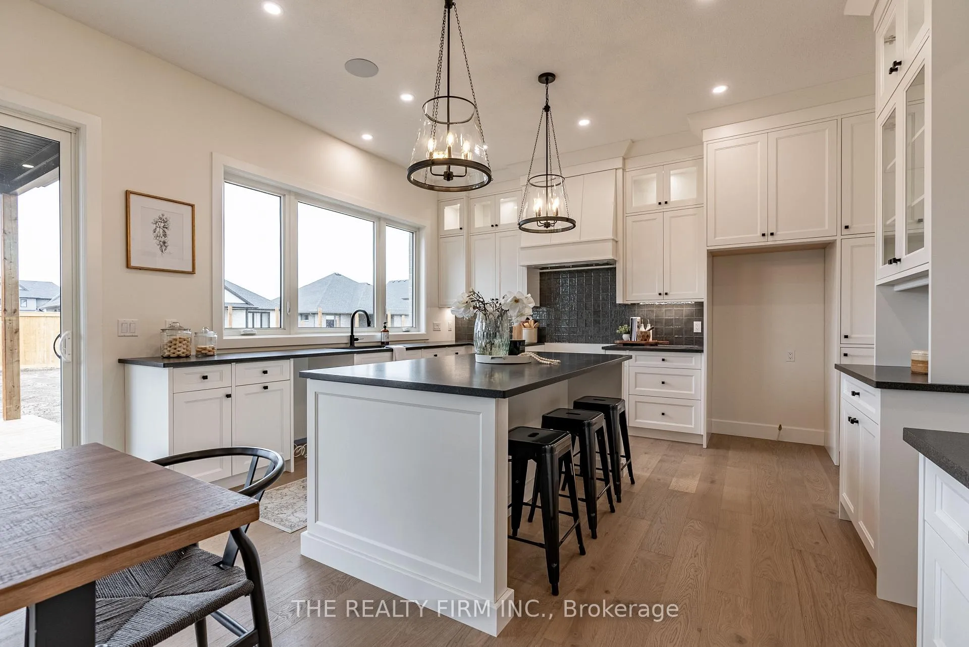 Photo 13 of 262 Harvest Lane, Thames Centre, Dorchester — HOMEH