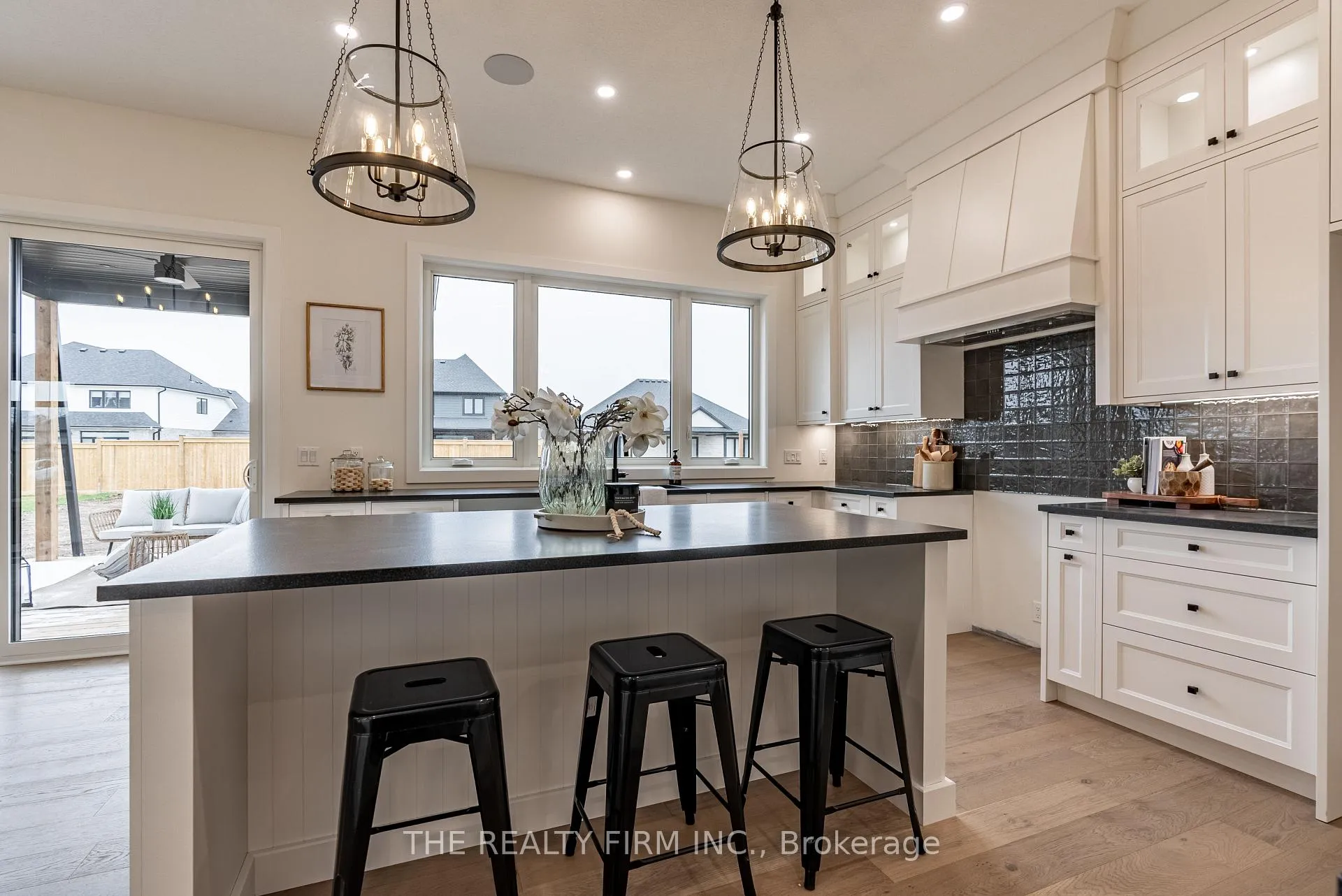 Photo 14 of 262 Harvest Lane, Thames Centre, Dorchester — HOMEH