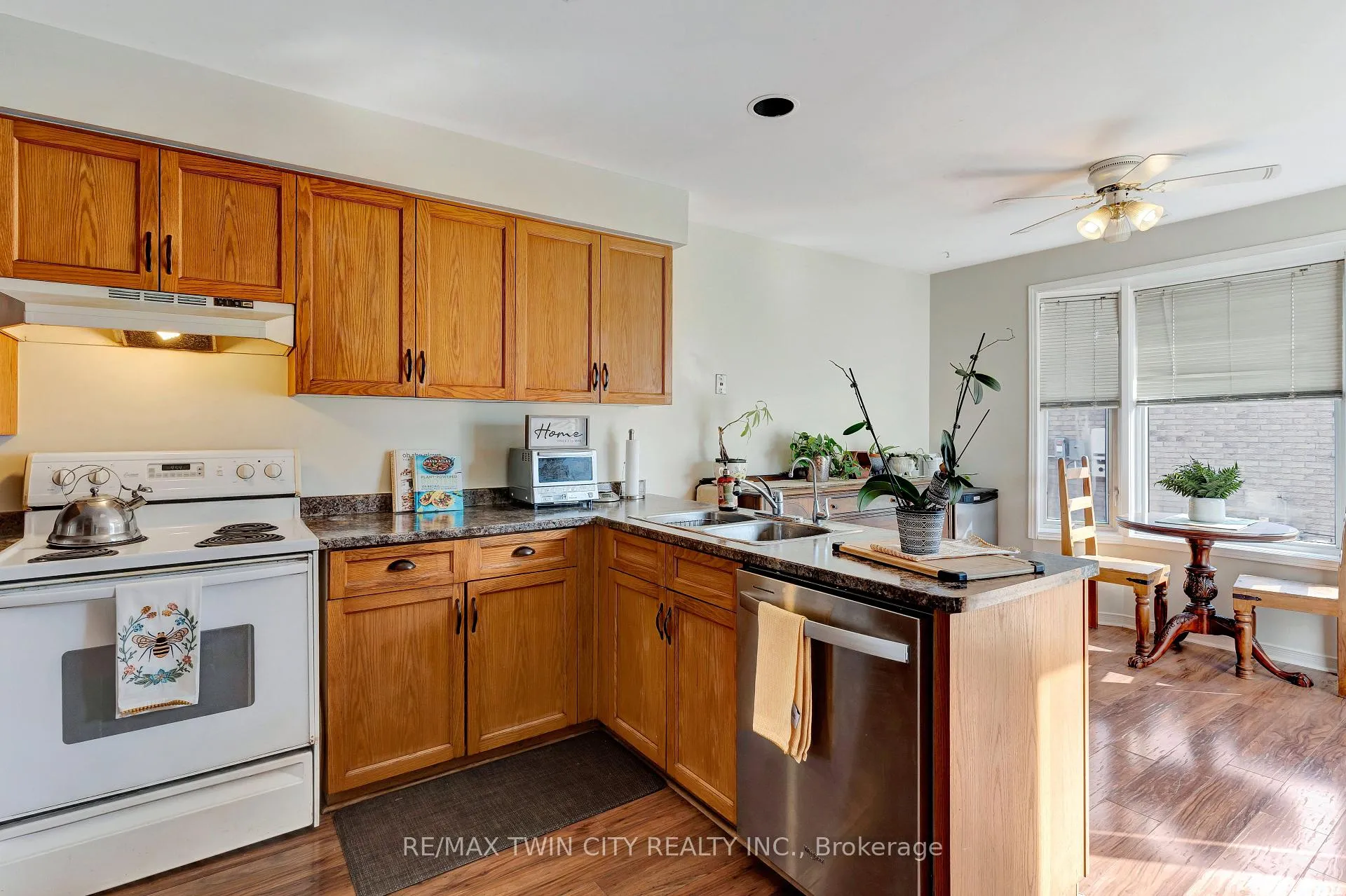 Photo 17 of 167 Wissler Road, Waterloo — HOMEH