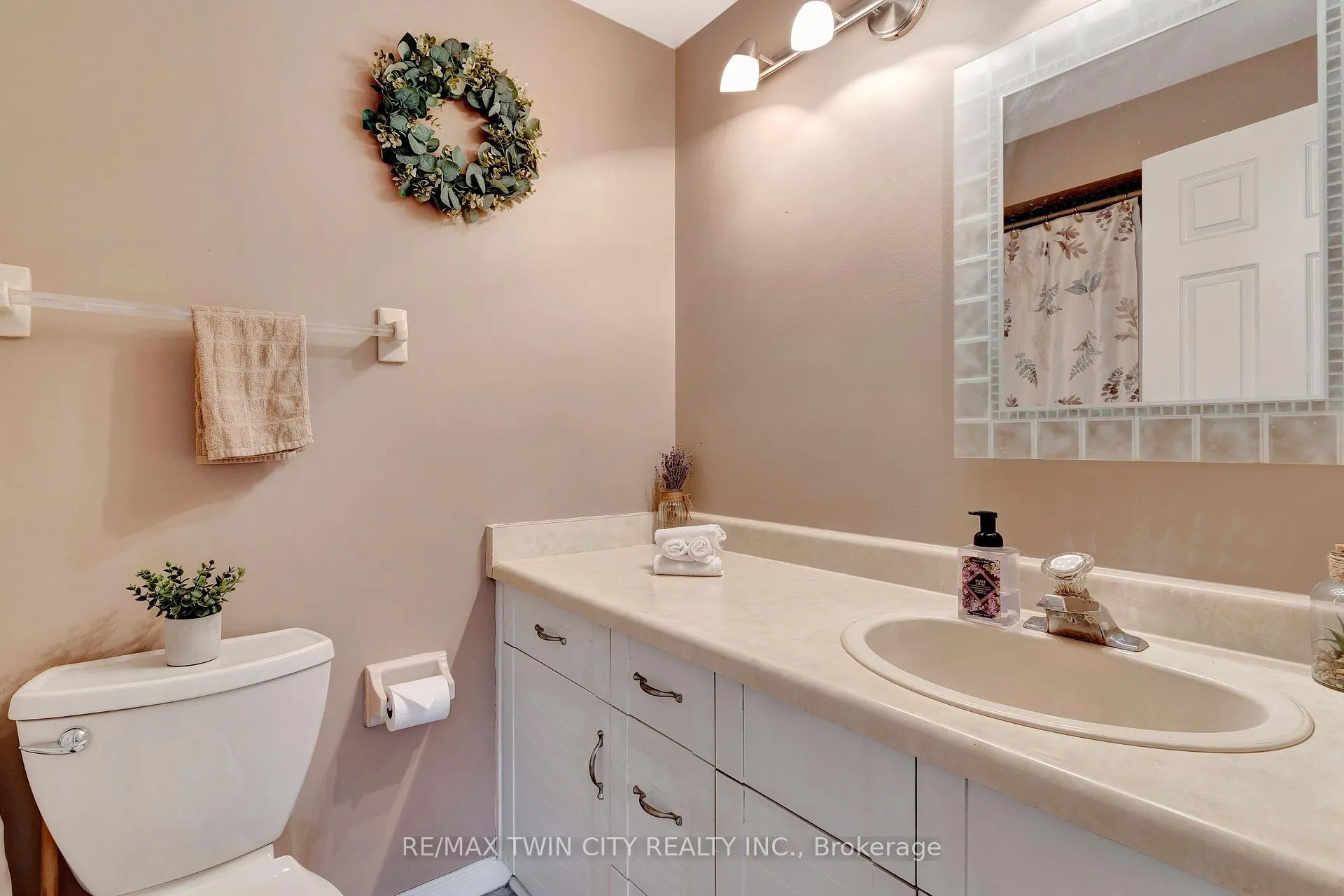 Photo 28 of 167 Wissler Road, Waterloo — HOMEH