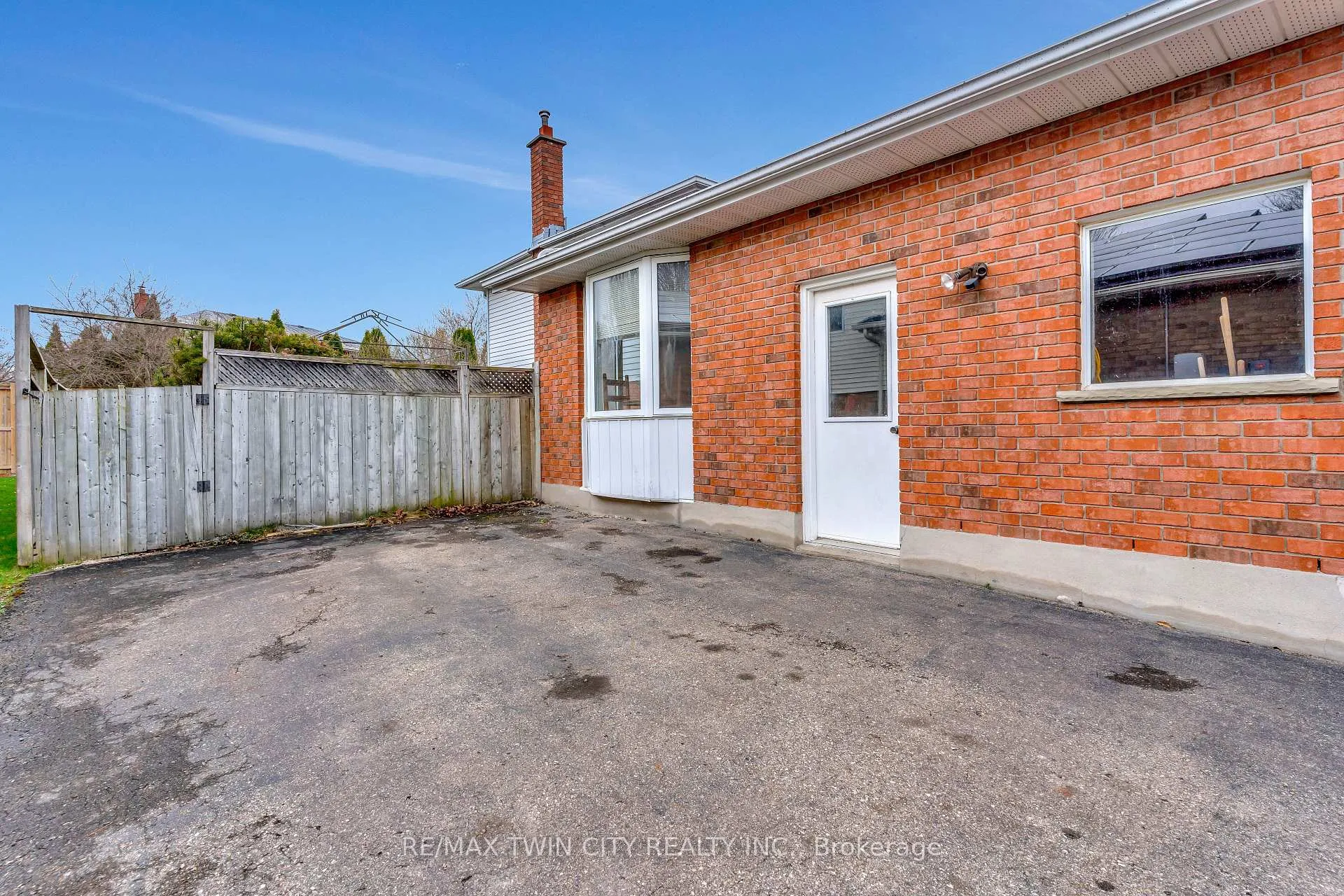 Photo 44 of 167 Wissler Road, Waterloo — HOMEH