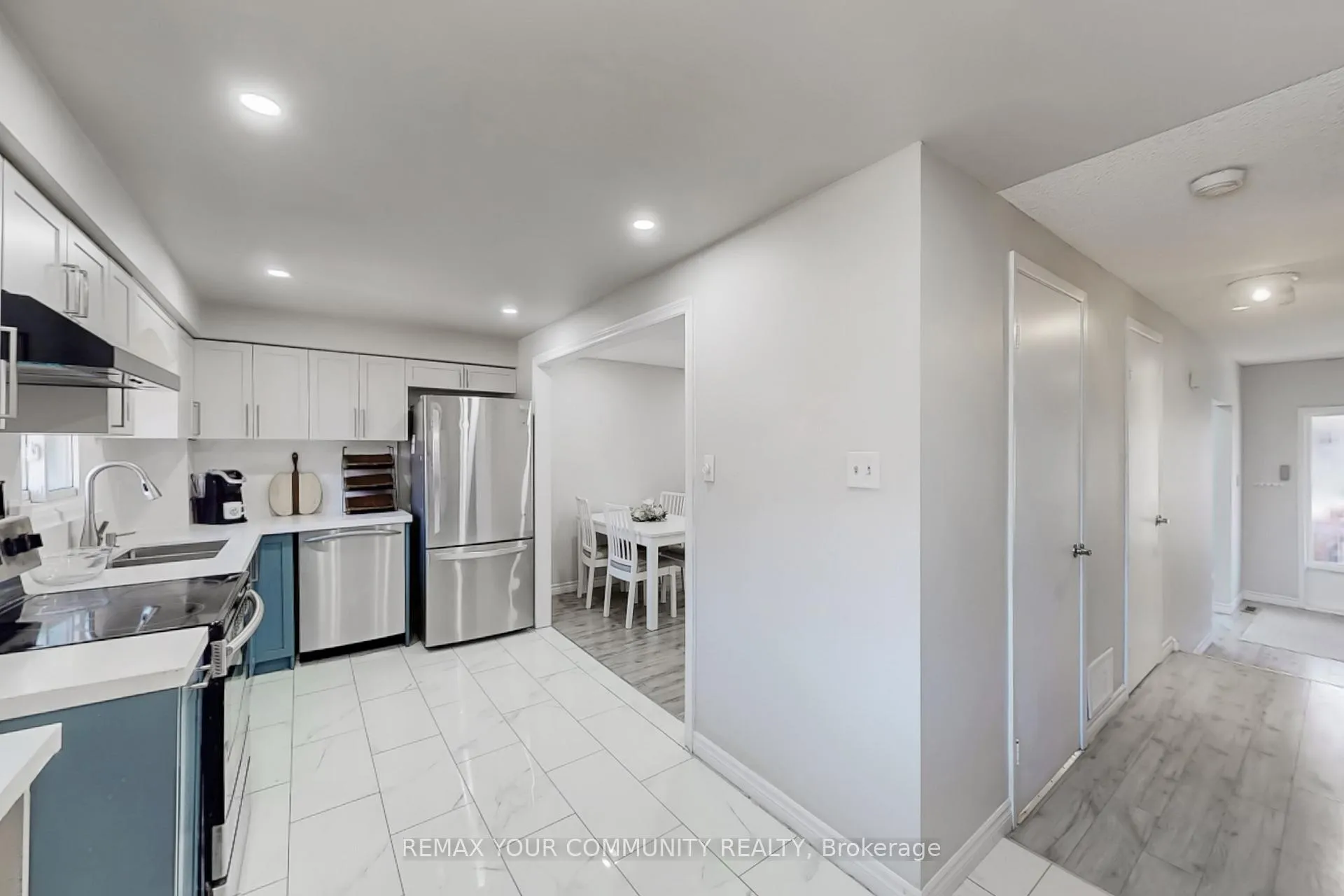 Photo 19 of Unit 16, 72 Ashglen Way, Markham, Unionville — HOMEH