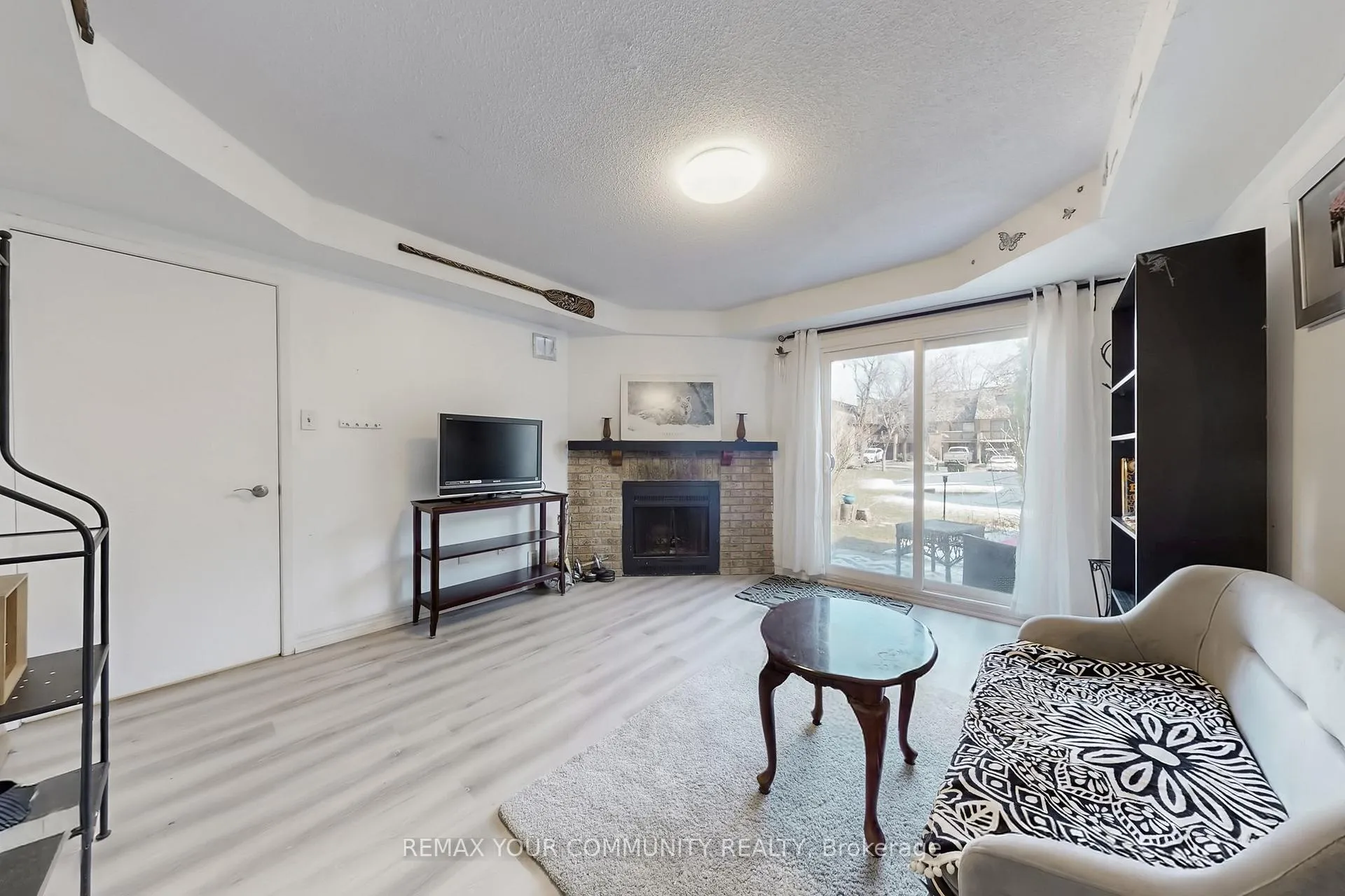 Photo 38 of Unit 16, 72 Ashglen Way, Markham, Unionville — HOMEH