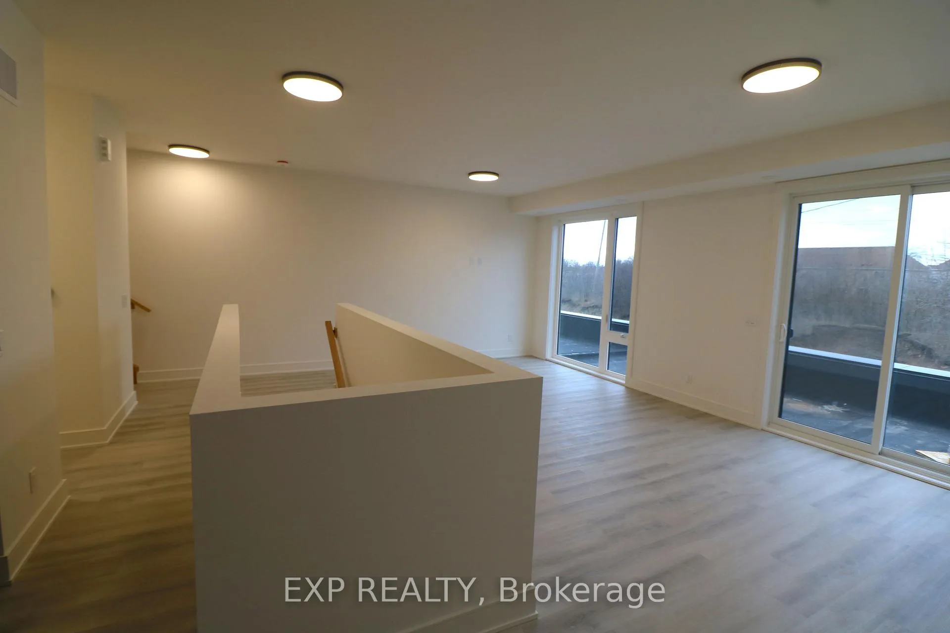 Photo 2 of Unit 94, 3 Abbot Street, St. Catharines, Oakdale — HOMEH