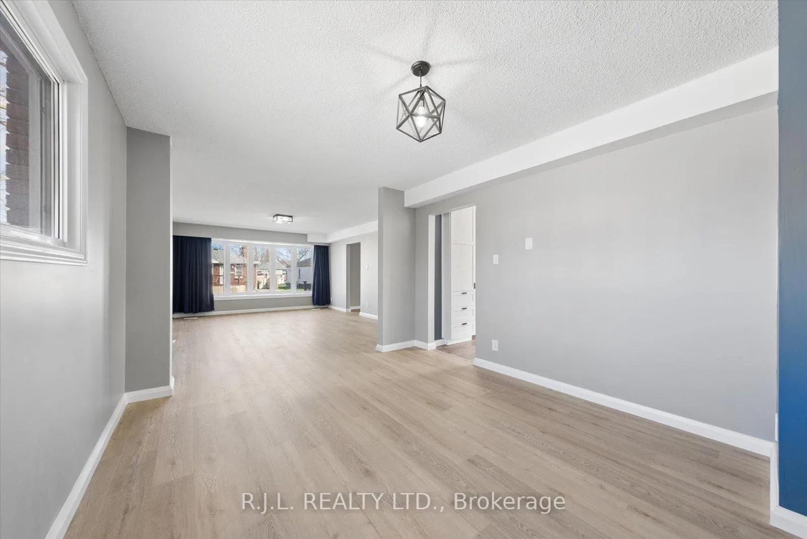 Photo 11 of 567 Howden Street, Peterborough, Otonabee Ward 1 — HOMEH