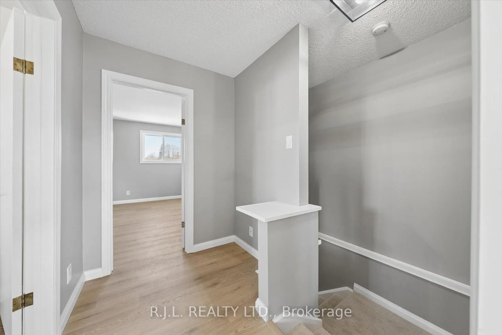 Photo 19 of 567 Howden Street, Peterborough, Otonabee Ward 1 — HOMEH