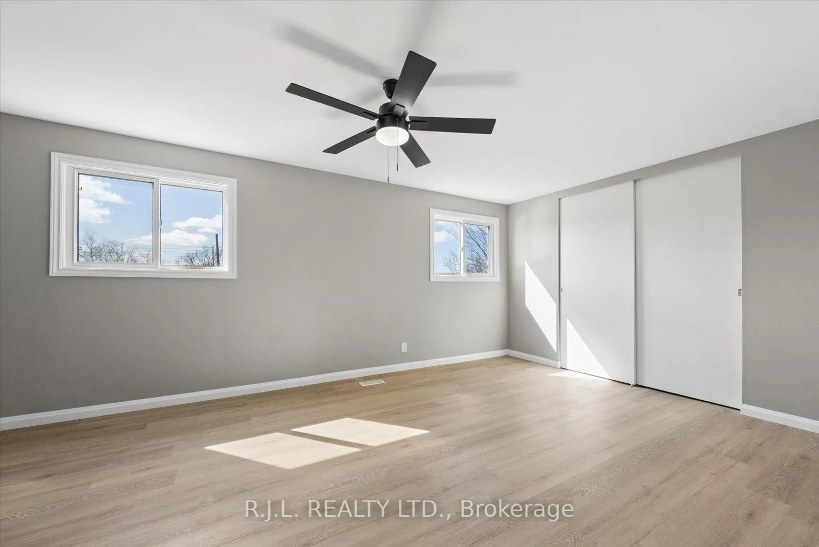 Photo 25 of 567 Howden Street, Peterborough, Otonabee Ward 1 — HOMEH