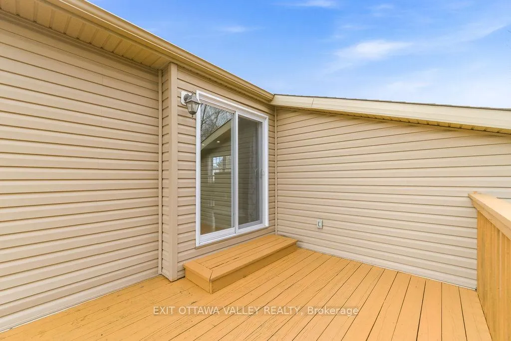 Photo 30 of 7 Florence Street, Petawawa — HOMEH