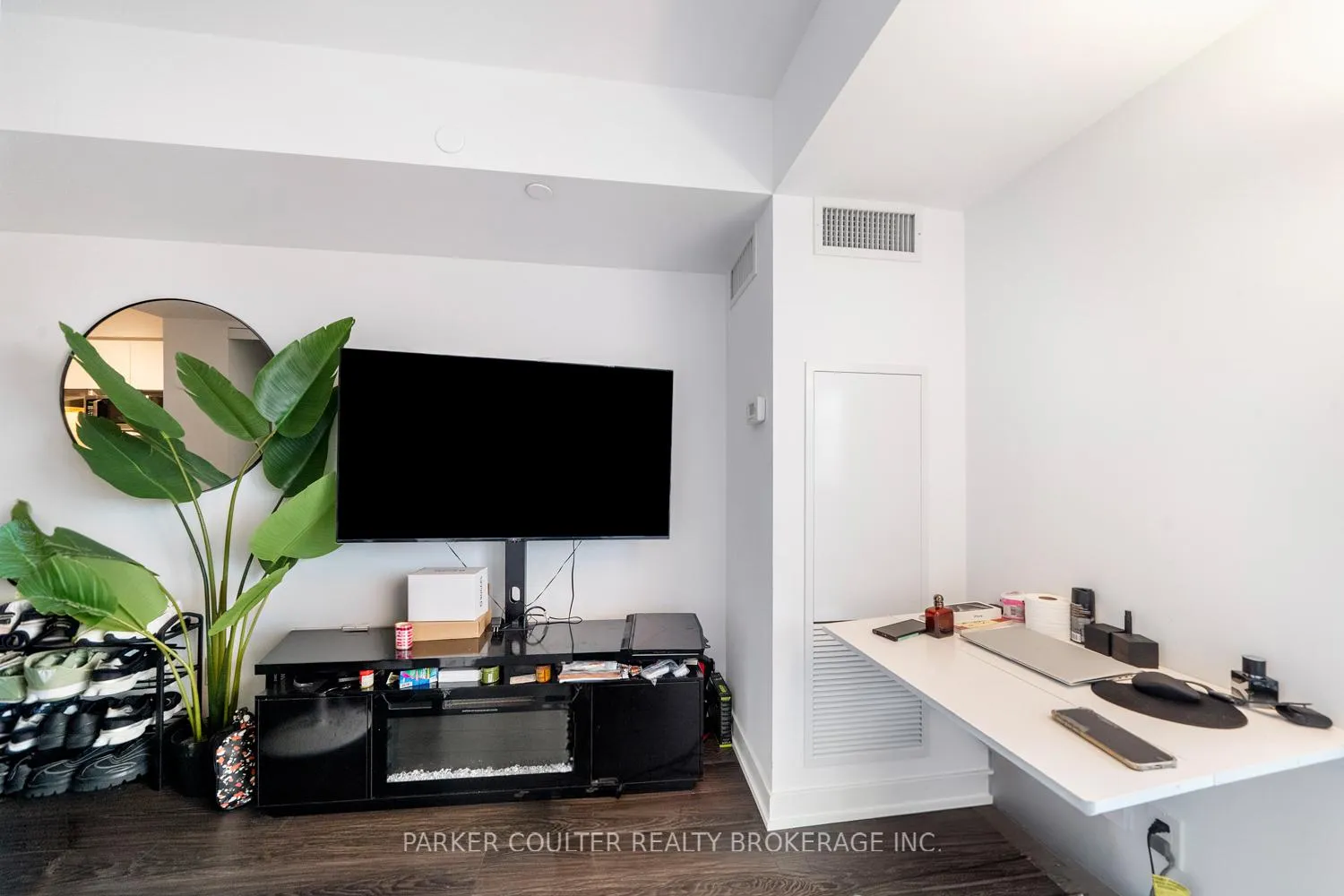 Photo 14 of Unit 606, 120 Varna Drive, Toronto, Englemount-Lawrence — HOMEH
