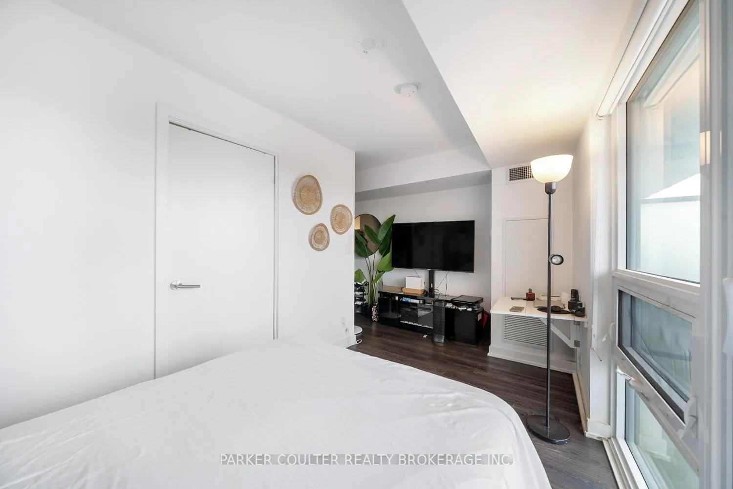 Photo 15 of Unit 606, 120 Varna Drive, Toronto, Englemount-Lawrence — HOMEH