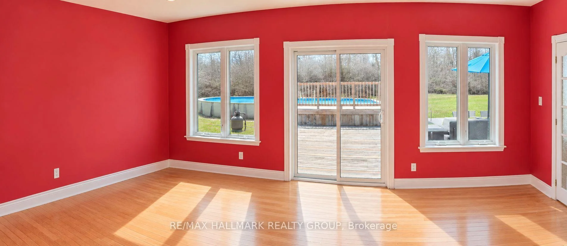 Photo 29 of 21 Skeel Court, Ottawa, Btwn Franktown Rd. & Fallowfield Rd. — HOMEH