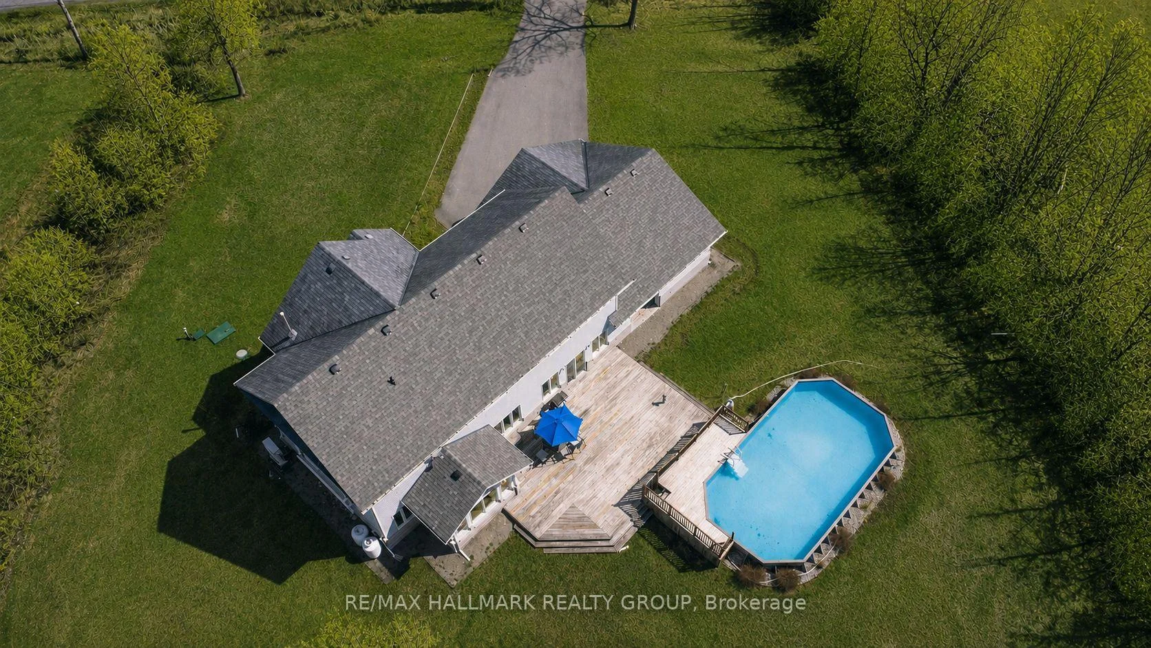 Photo 55 of 21 Skeel Court, Ottawa, Btwn Franktown Rd. & Fallowfield Rd. — HOMEH