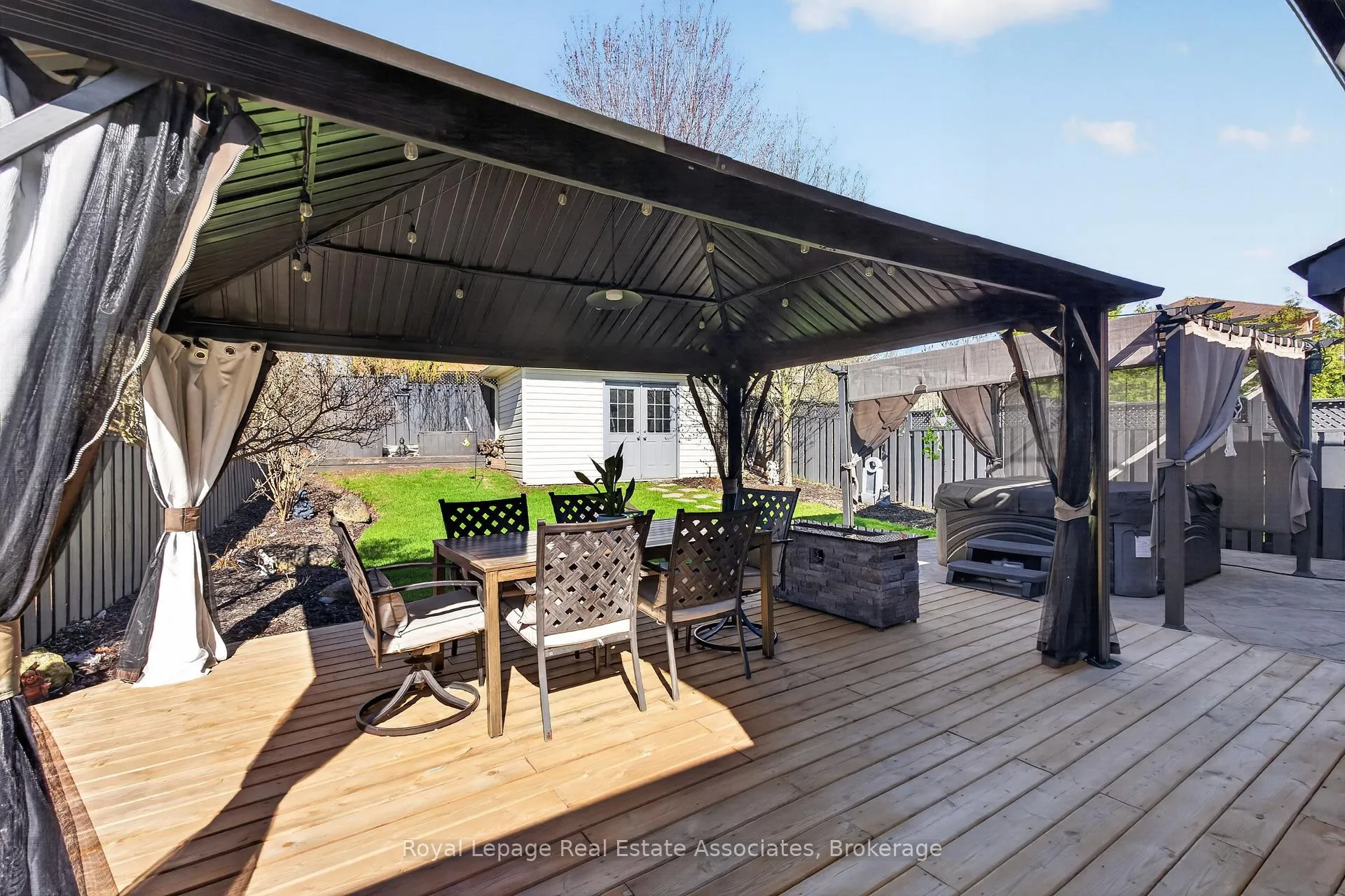 Photo 37 of 84 Loon Avenue, Barrie, Painswick South — HOMEH