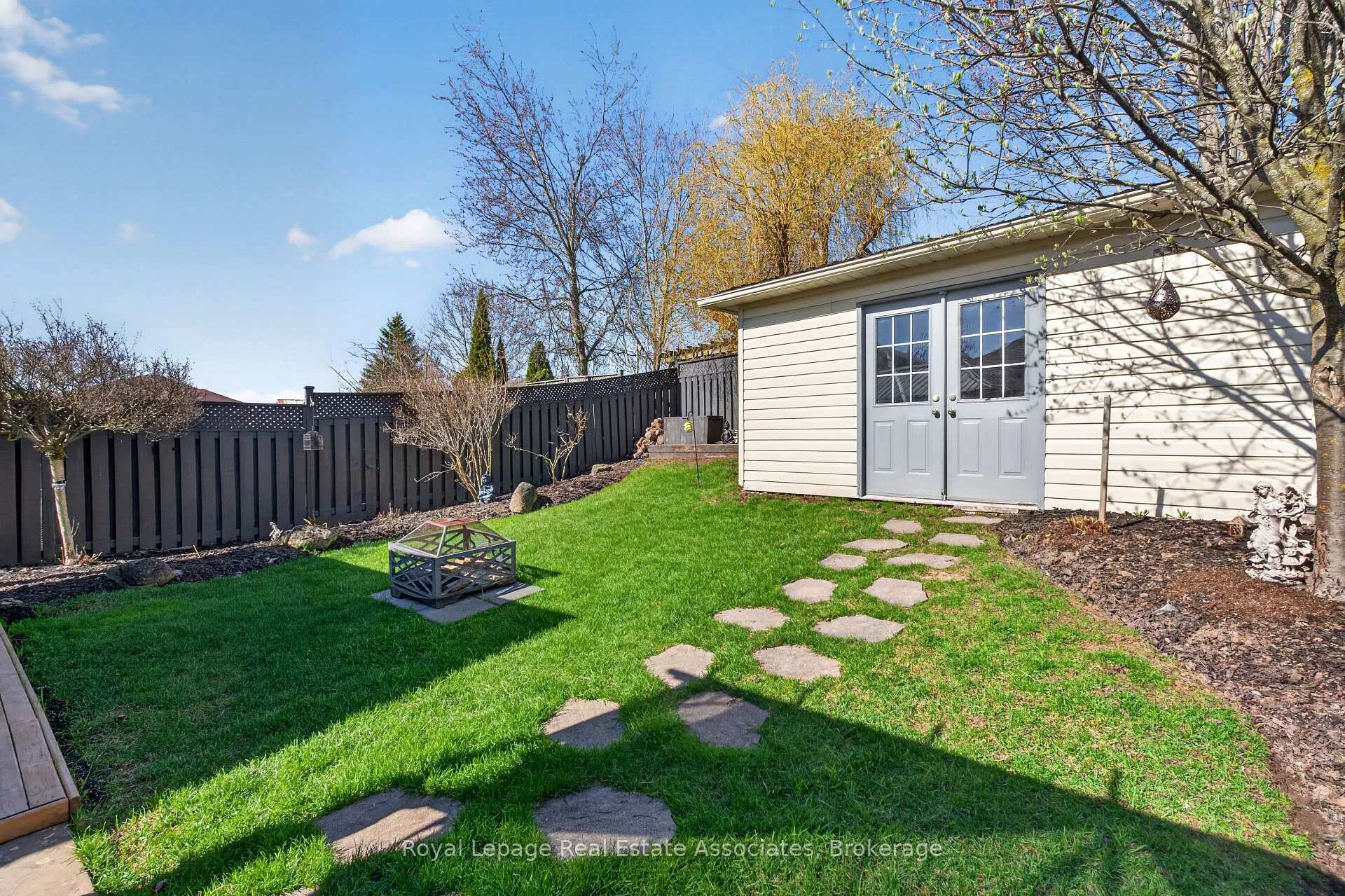 Photo 38 of 84 Loon Avenue, Barrie, Painswick South — HOMEH
