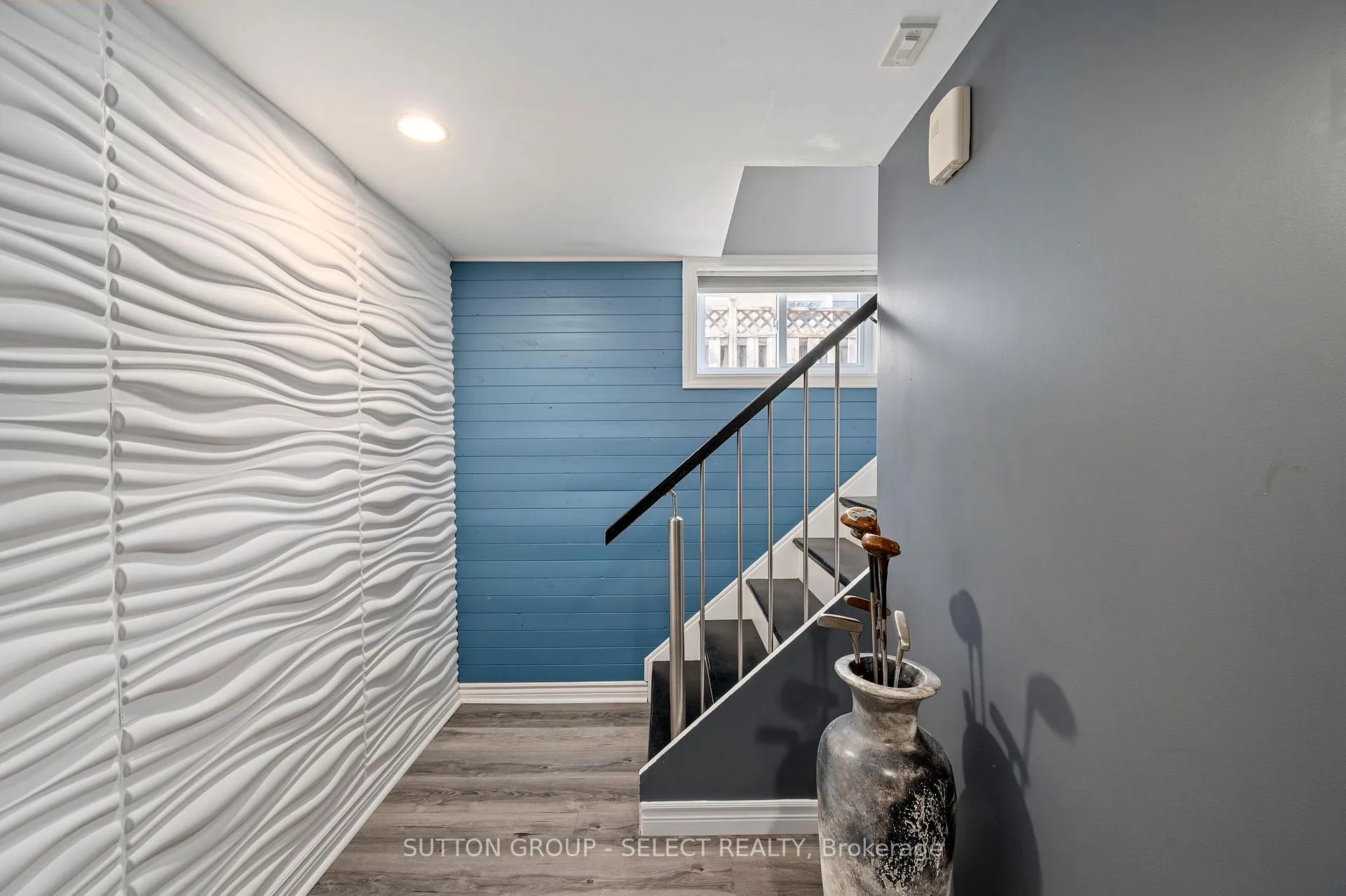 Photo 25 of 2 Thorne Avenue, London, East O — HOMEH