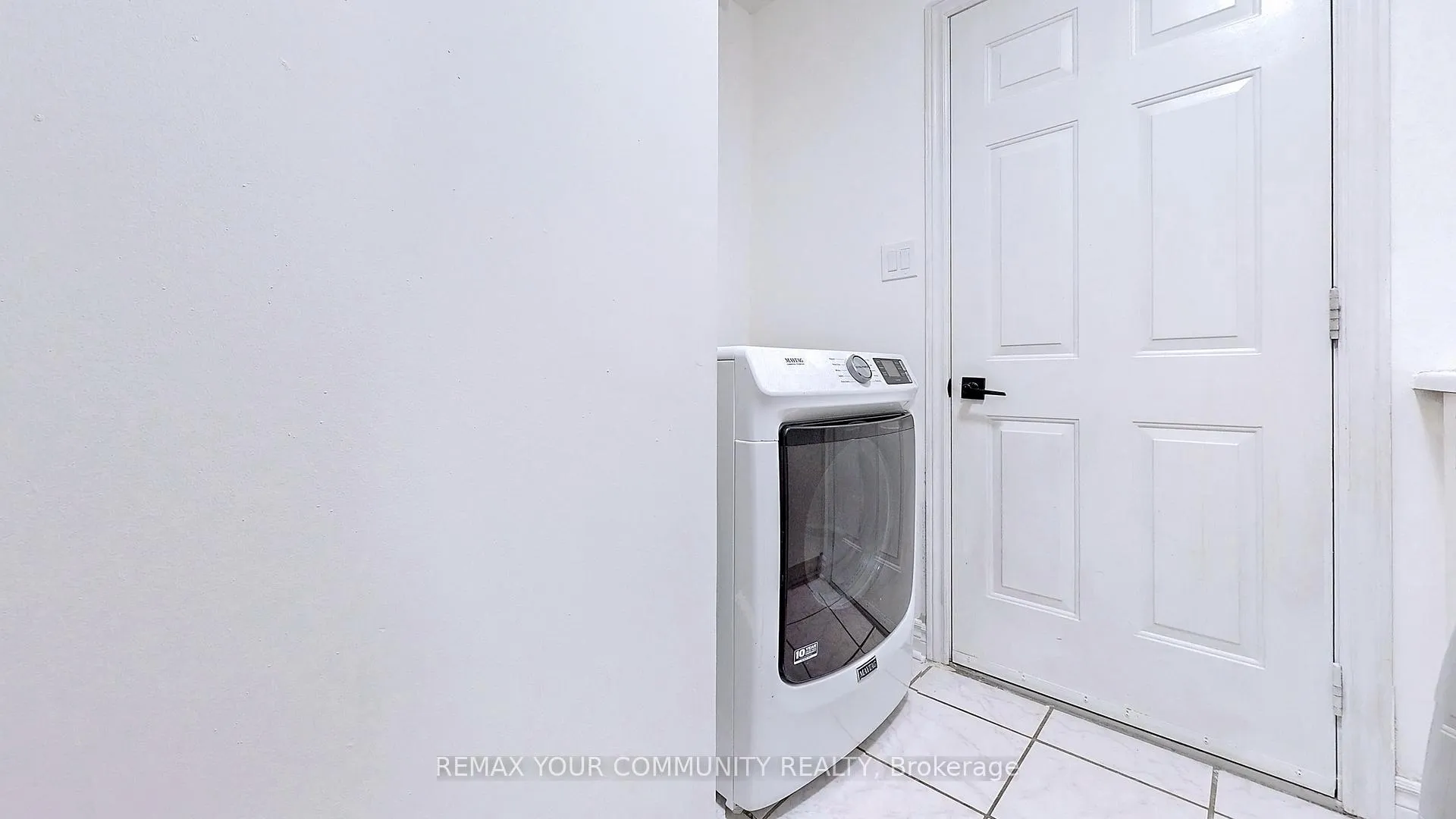 Photo 31 of 63 Falling Brook Drive, Barrie, Innis-Shore — HOMEH