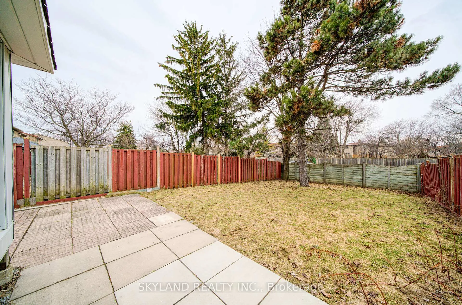 Photo 3 of 56 Upton Crescent, Markham, Milliken Mills West — HOMEH