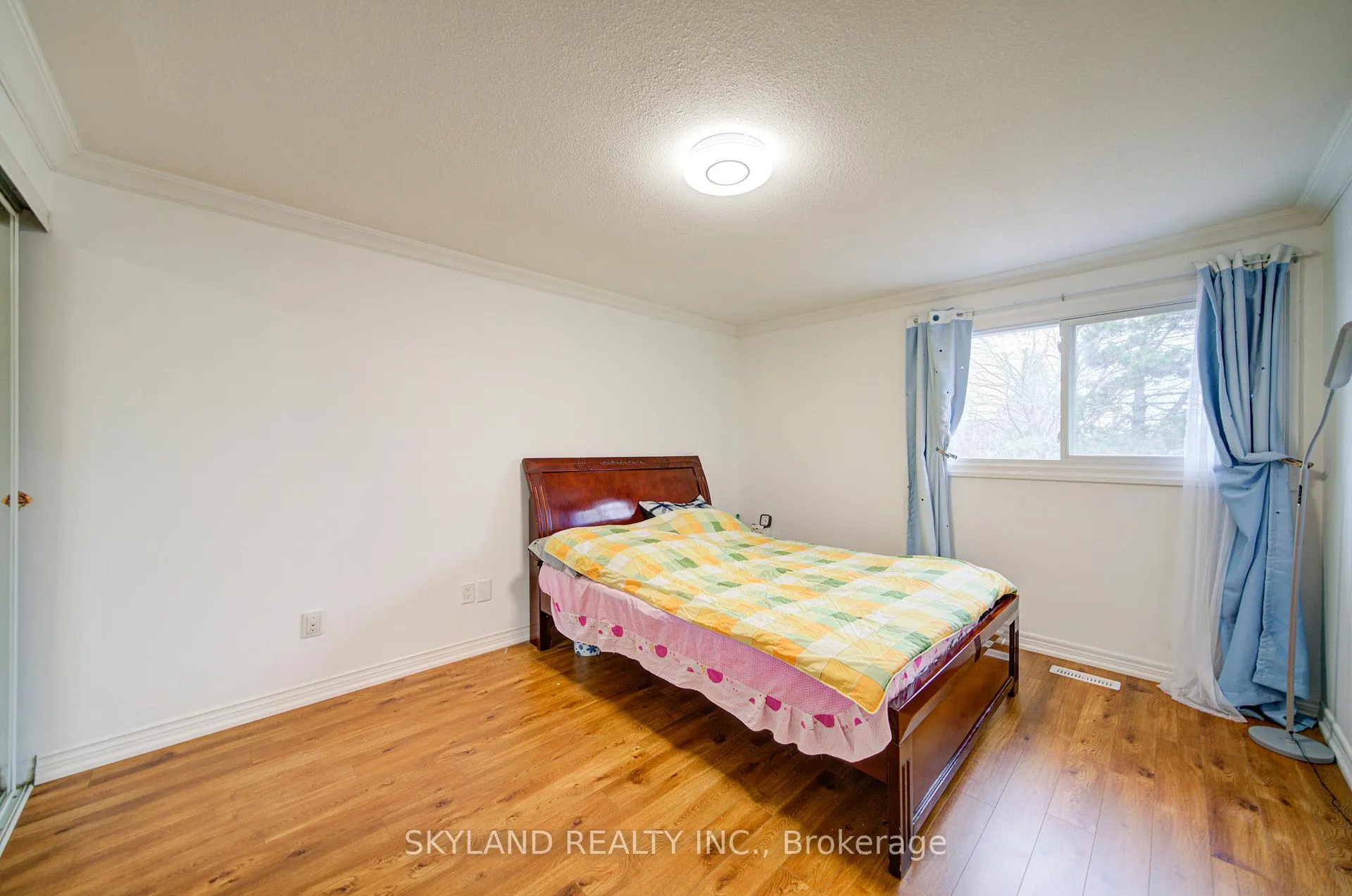 Photo 7 of 56 Upton Crescent, Markham, Milliken Mills West — HOMEH
