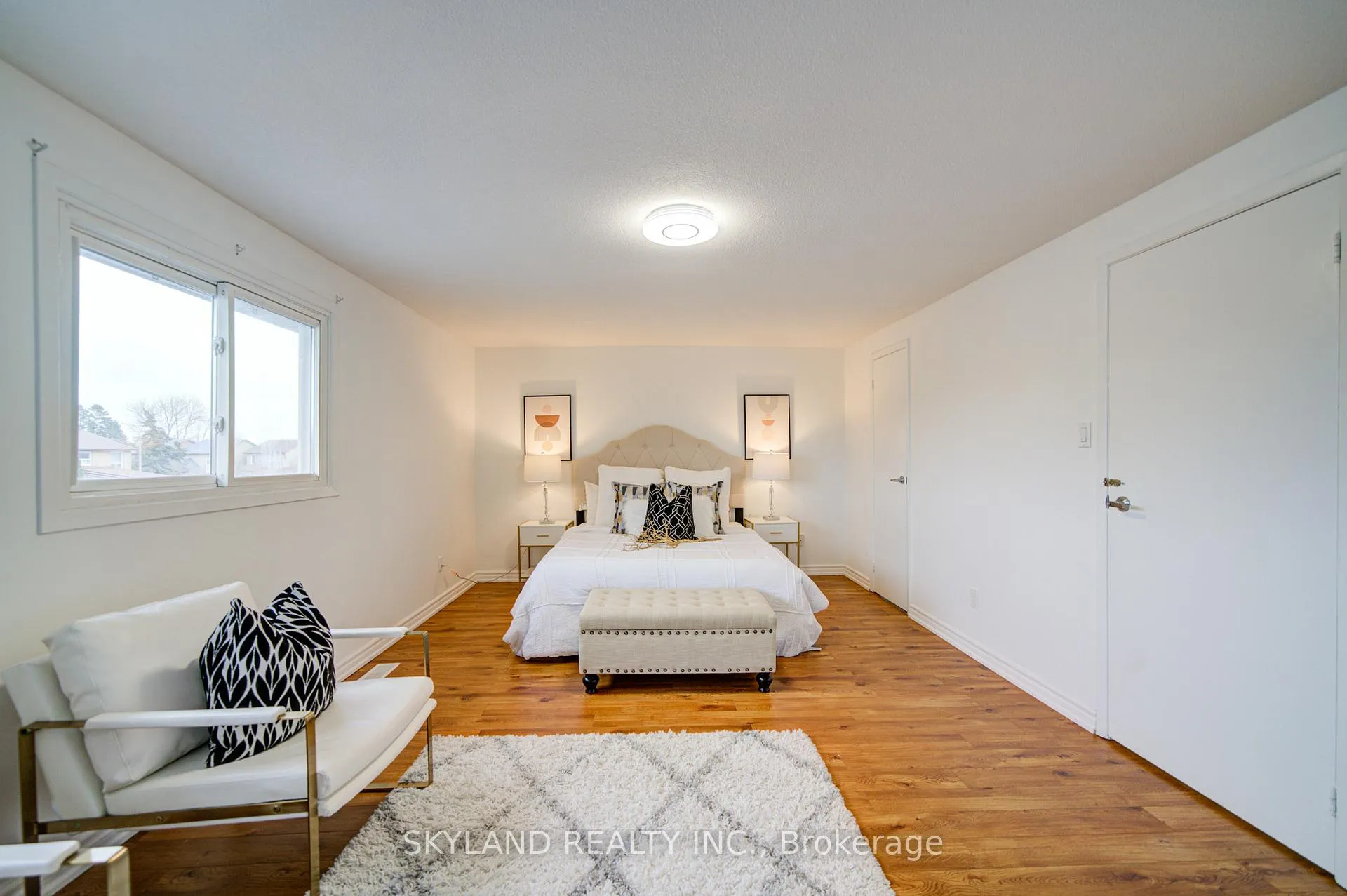Photo 8 of 56 Upton Crescent, Markham, Milliken Mills West — HOMEH