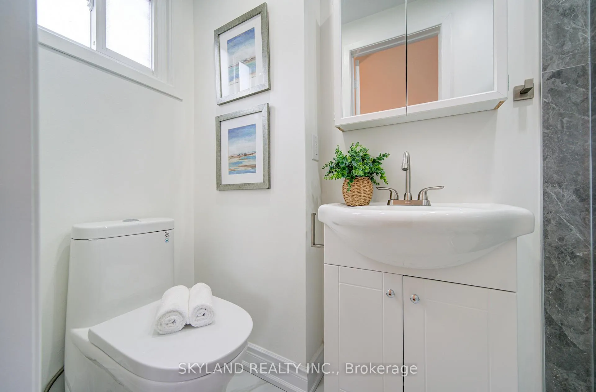 Photo 9 of 56 Upton Crescent, Markham, Milliken Mills West — HOMEH