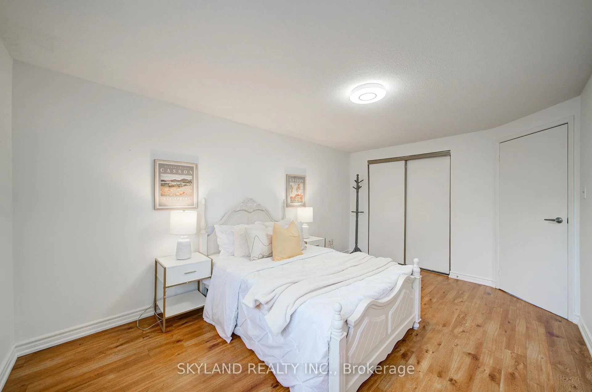 Photo 10 of 56 Upton Crescent, Markham, Milliken Mills West — HOMEH