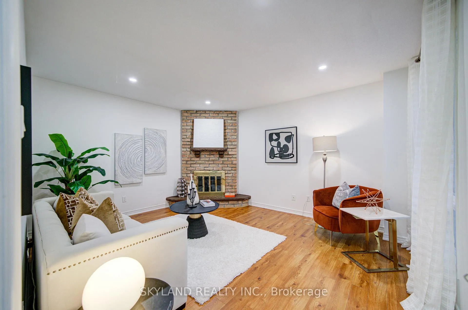 Photo 25 of 56 Upton Crescent, Markham, Milliken Mills West — HOMEH