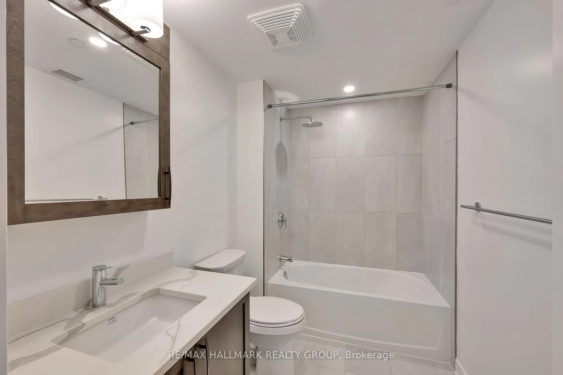 Photo 26 of Unit 801, 340 Queen Street, Ottawa, Ottawa Centre — HOMEH