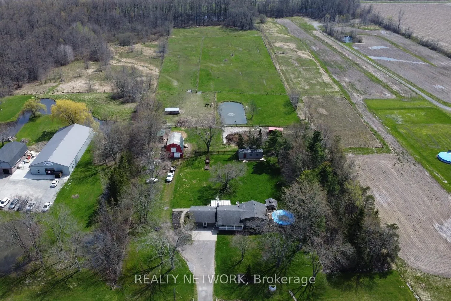 Photo 2 of 41029 Forks Road, Wainfleet, Marshville/Winger — HOMEH
