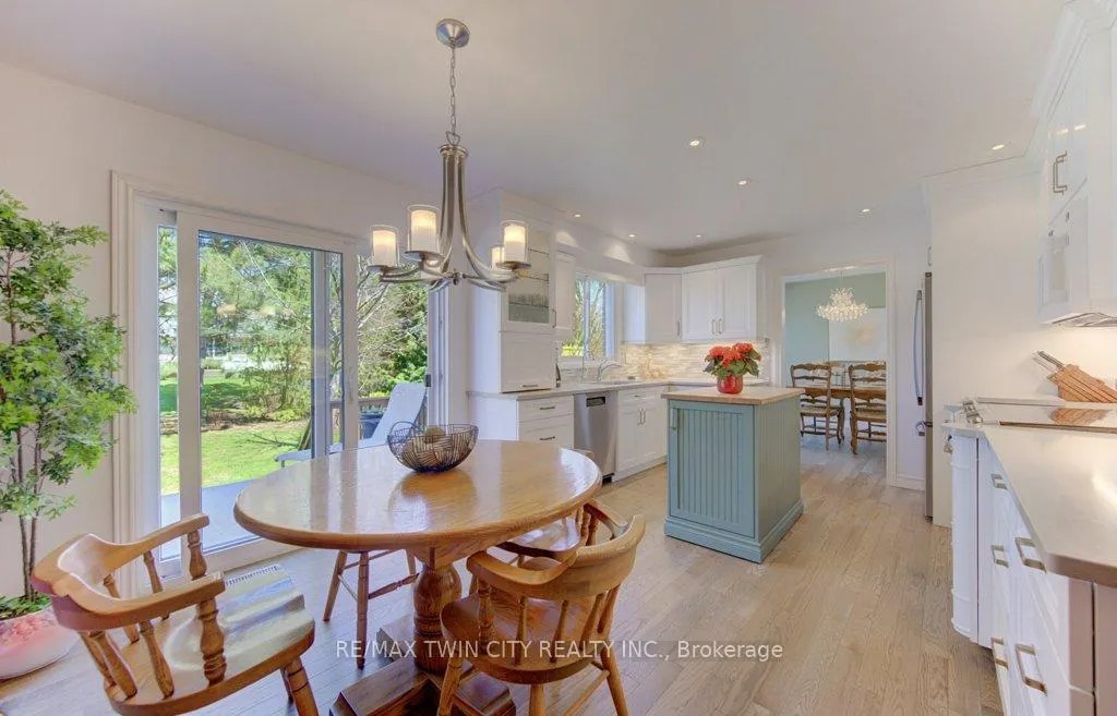 Photo 16 of 128 Dalewood Drive, Kitchener — HOMEH